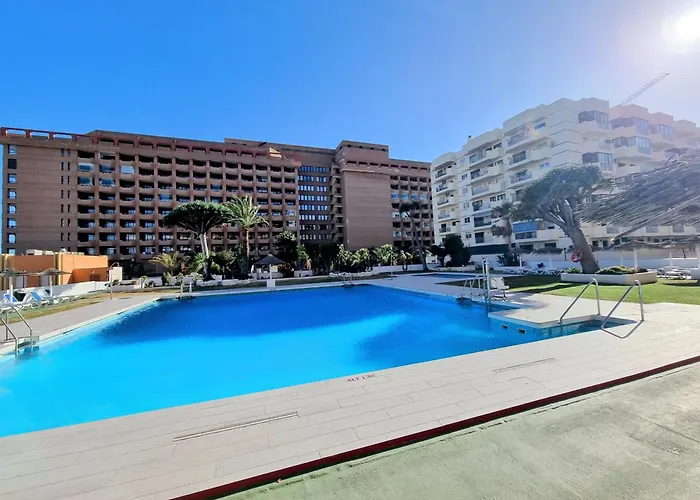 Pyr And Pool Ii Apartment *